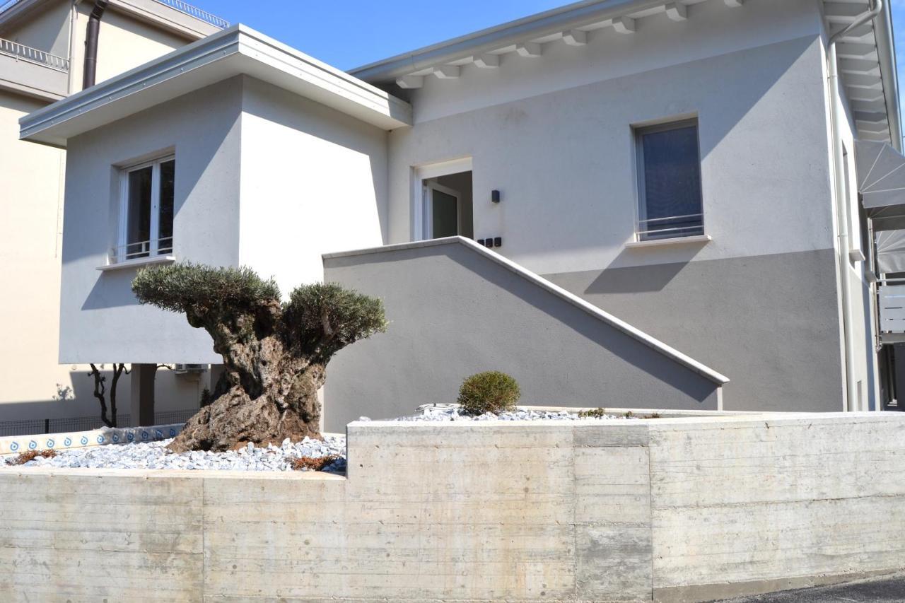 Iris Ar Holiday-Home Peschiera del Garda Zewnętrze zdjęcie